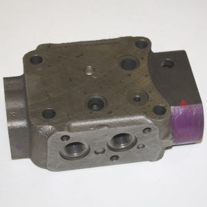 365986R92 Valve, Hyd Remote