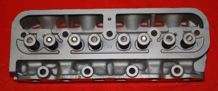 251172R2 Cylinder Head with valves